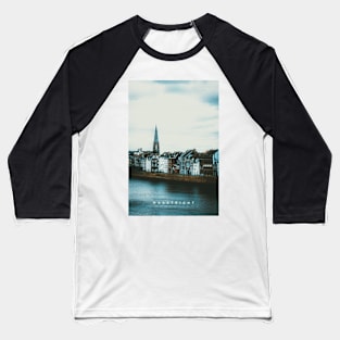 Maastricht | Retro Cityscapes Baseball T-Shirt